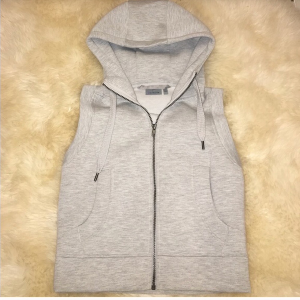 🆕 NWOT Athleta Hooded Grey Vest, XXS